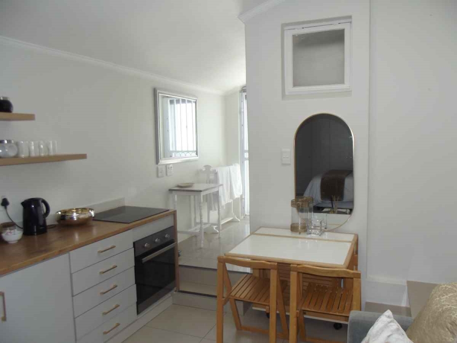 5 Bedroom Property for Sale in Bloubergstrand Western Cape